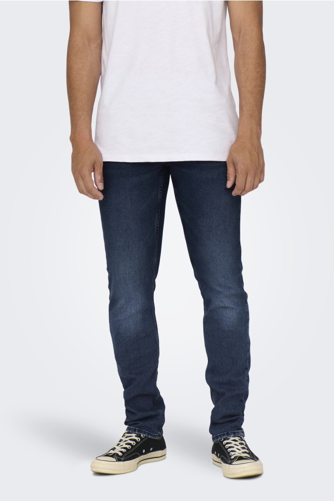 Only & Sons blauwe heren jeans | Model vooraanzicht
