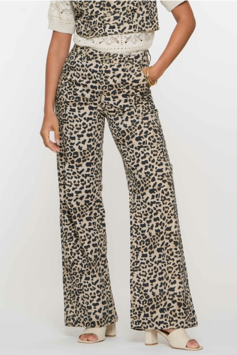 Geisha camel dames jeans | Model vooraanzicht