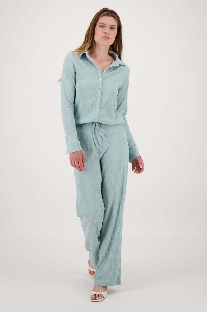 Zusss blauwe dames broek | Model