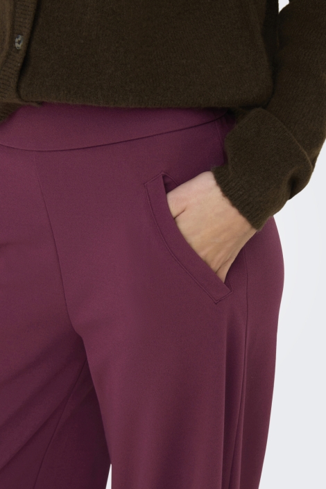 Jacqueline de Yong bordeaux dames broek | Close up