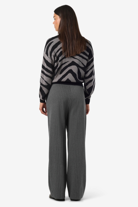 Noisy may grijze dames broek | Model