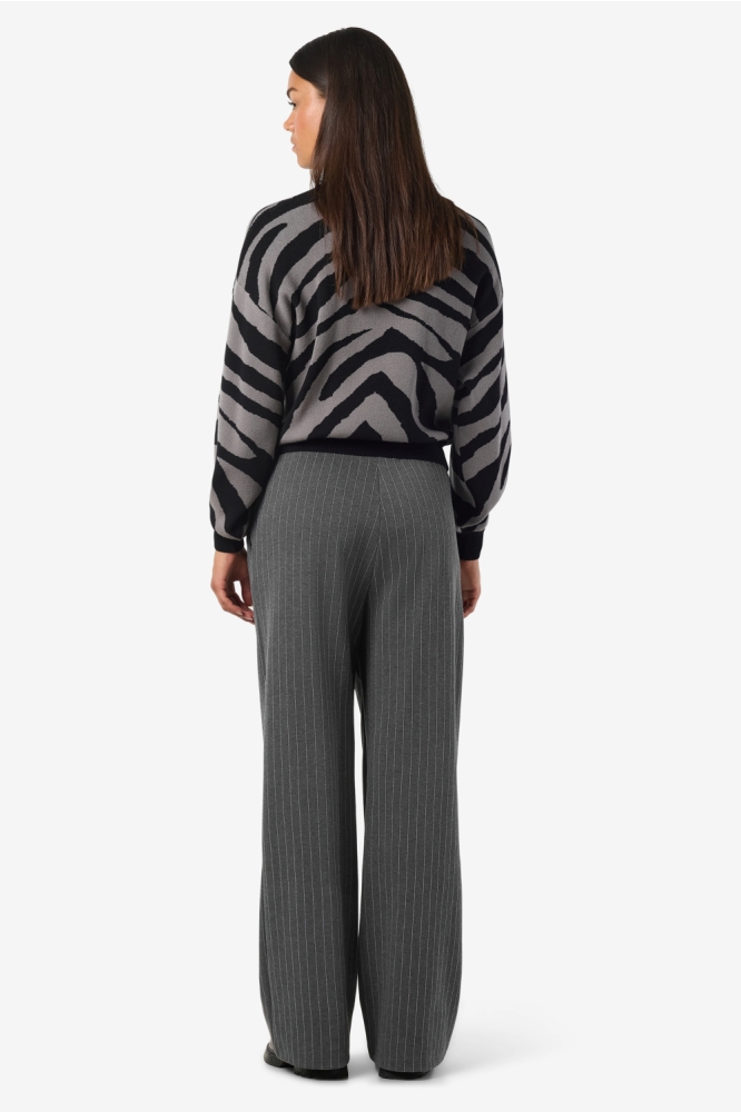 Noisy may grijze dames broek | Model