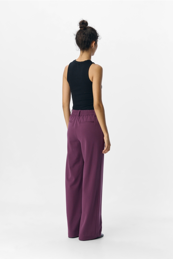 Object bordeaux dames broek | Model