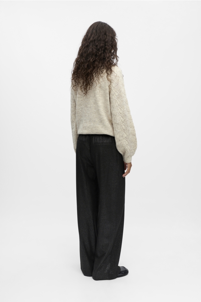 Object zwarte dames broek | Model achteraanzicht