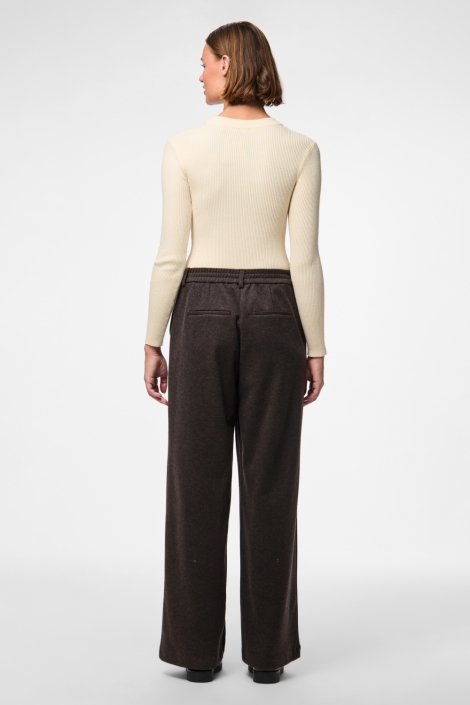 Pieces bruine dames broek | Model