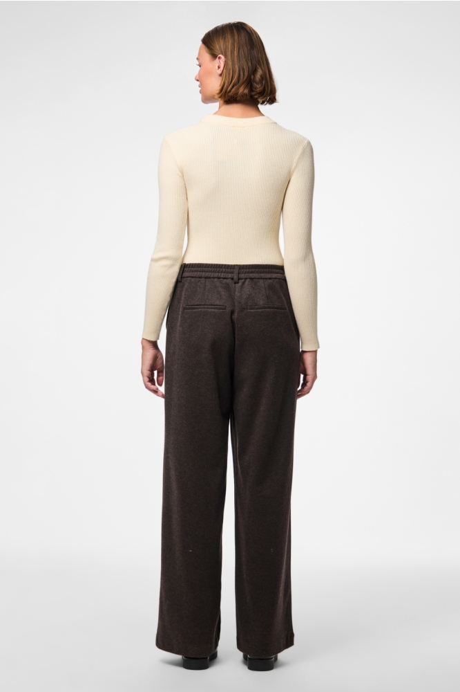 Pieces bruine dames broek | Model