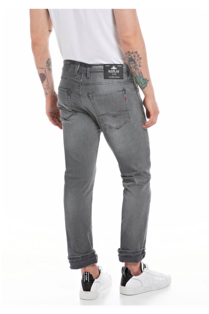 Replay grijze heren jeans | Model achteraanzicht