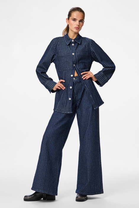 Pieces blauwe dames jeans | Model