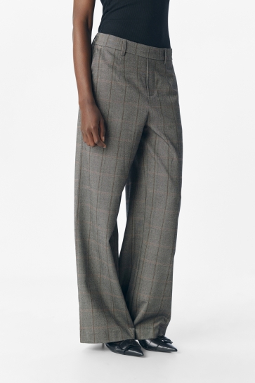 Object Broek OBJLISA WIDE PANT AOP NOOS 23040544 Black/Humus tannin