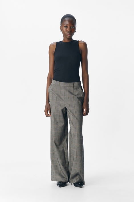 Object zwarte dames broek | Model
