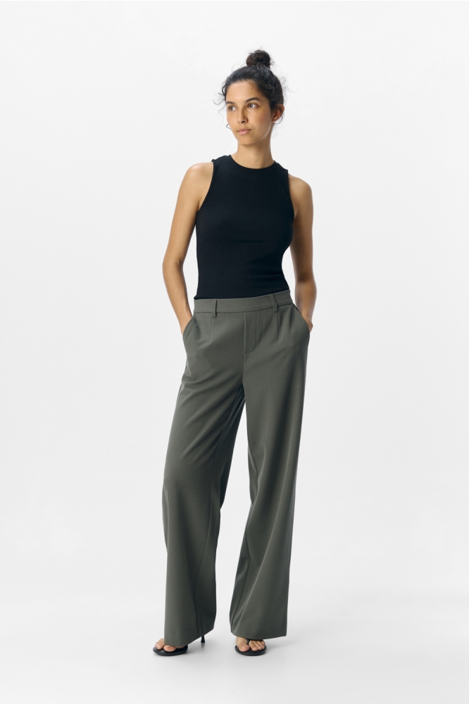 Object groene dames broek | Model