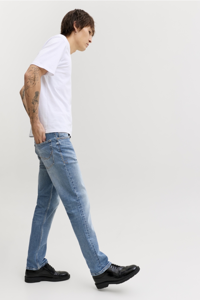 Jack & Jones blauwe heren jeans | Model