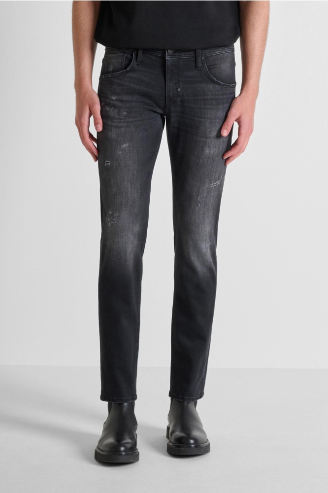 Antony Morato zwarte heren jeans | Model vooraanzicht