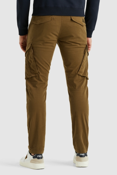 PME legend bruine heren broek | Model achteraanzicht