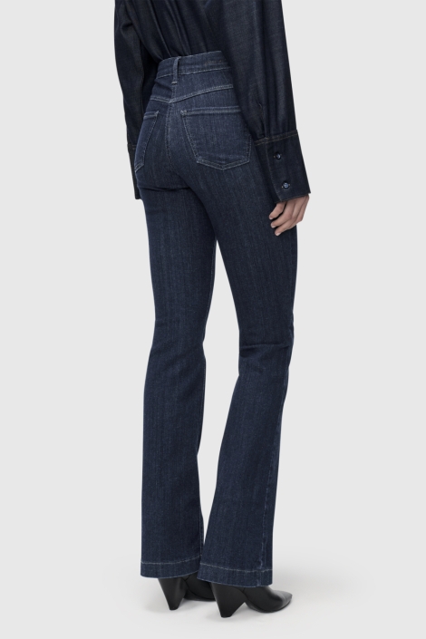 Mac blauwe dames jeans | Model achteraanzicht