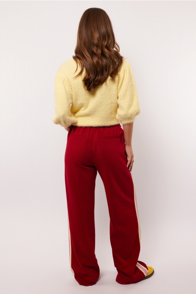 Fluresk rode dames broek | Model