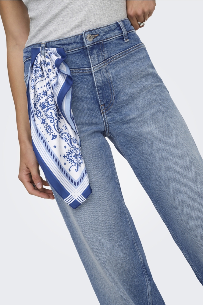 Only blauwe dames jeans | Model vooraanzicht