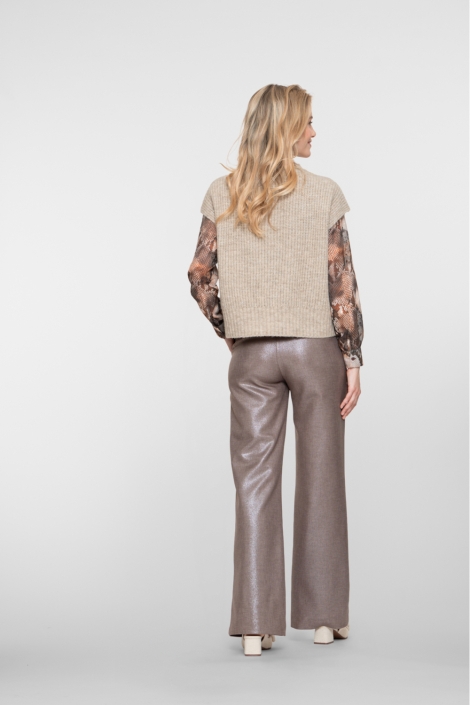 Geisha taupe dames broek | Model achteraanzicht