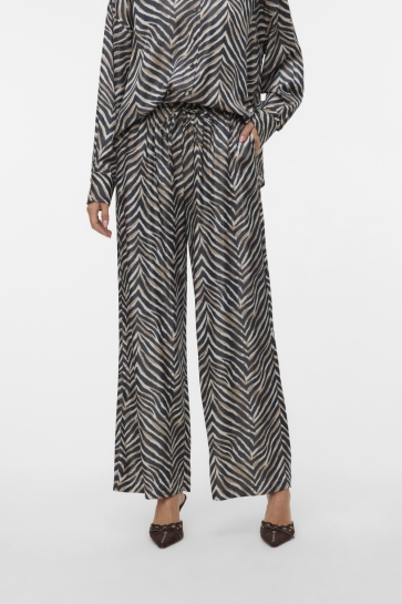 Vero Moda Broek VMVINA SONYA HW STRAIGHT PANTS WVN 10337394 BLACK/SONYA