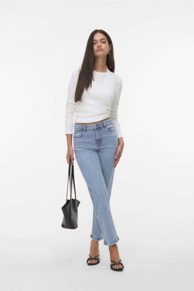 Vero Moda blauwe dames jeans | Model
