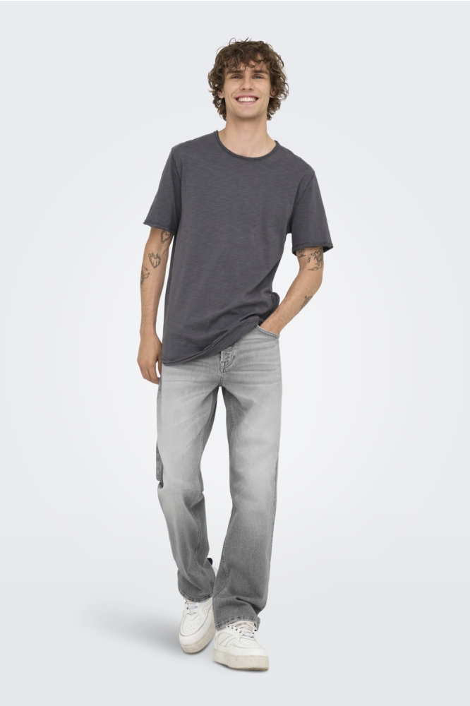 Only & Sons grijze heren jeans | Model vooraanzicht