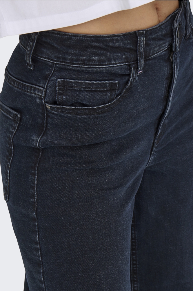 Jacqueline de Yong blauwe dames jeans | Close up