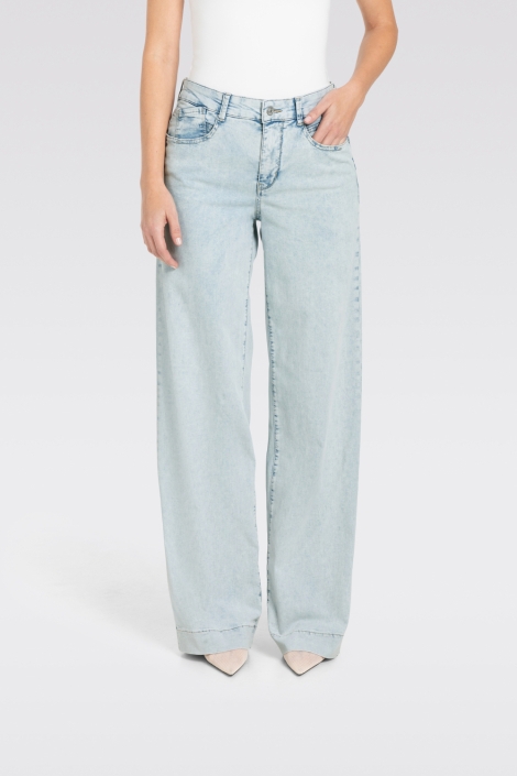 Mac blauwe dames jeans | Model vooraanzicht