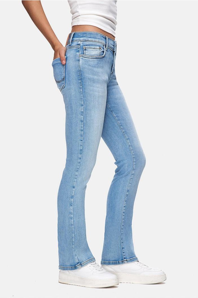 LTB blauwe dames jeans | Model zijaanzicht