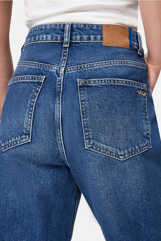 LTB blauwe dames jeans | Close up