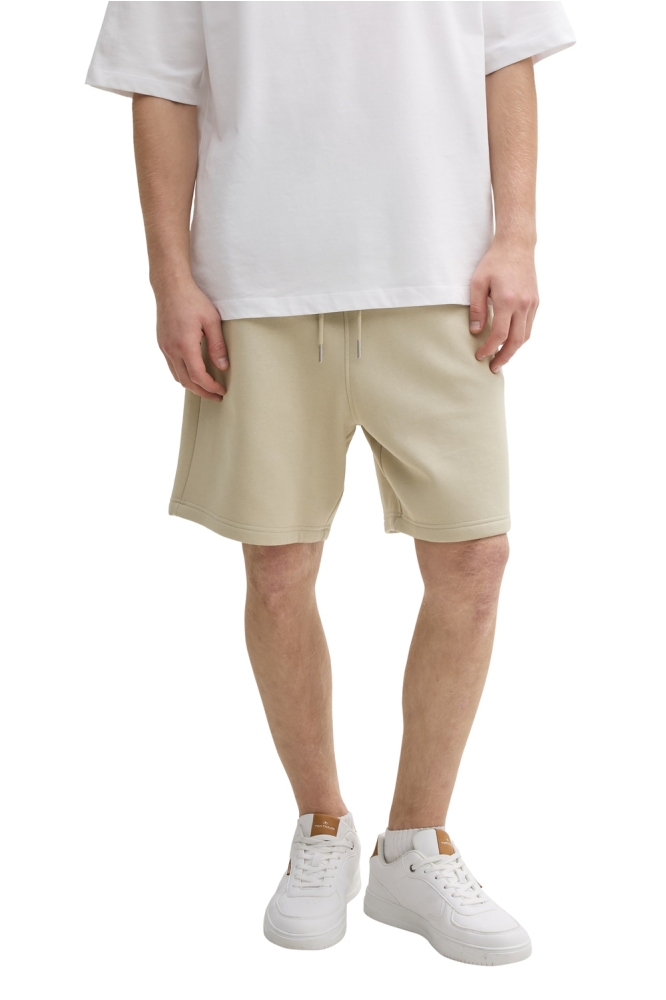 Tom Tailor beige heren korte broek | Model vooraanzicht