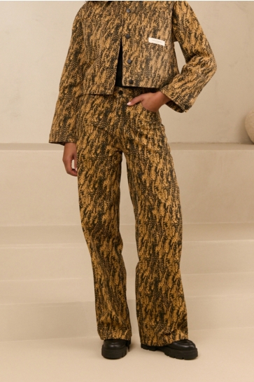Lofty Manner Jeans TROUSER LUKA QI307 Feathers Print