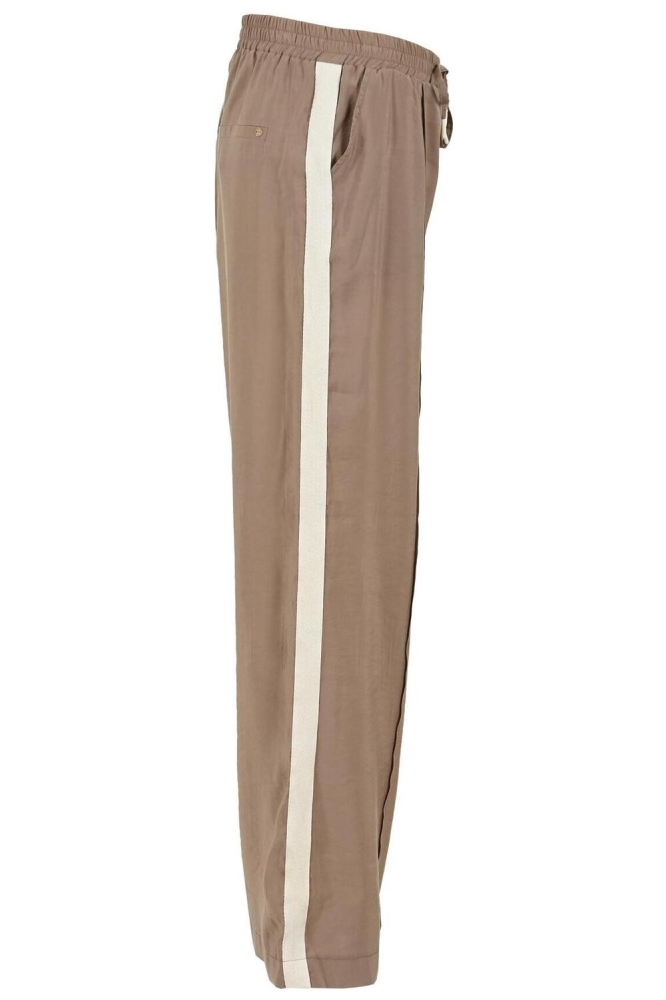 Zizo camel dames broek | Model zijaanzicht