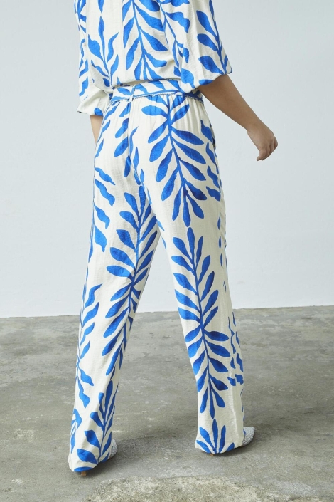 SisterS point ecru dames broek | Model achteraanzicht