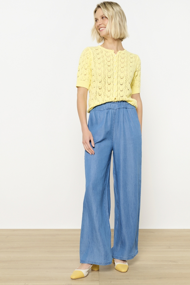LolaLiza blauwe dames broek | Model