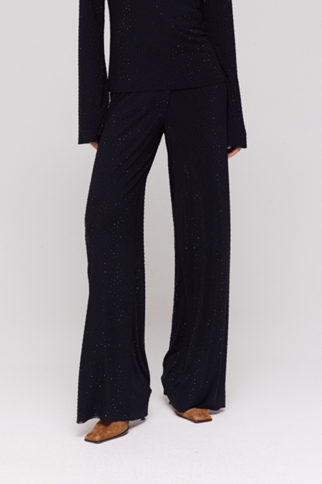 Harper & Yve zwarte dames broek | Model vooraanzicht