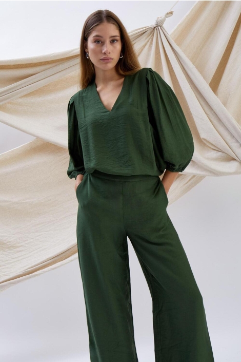 Minus groene dames broek | Model