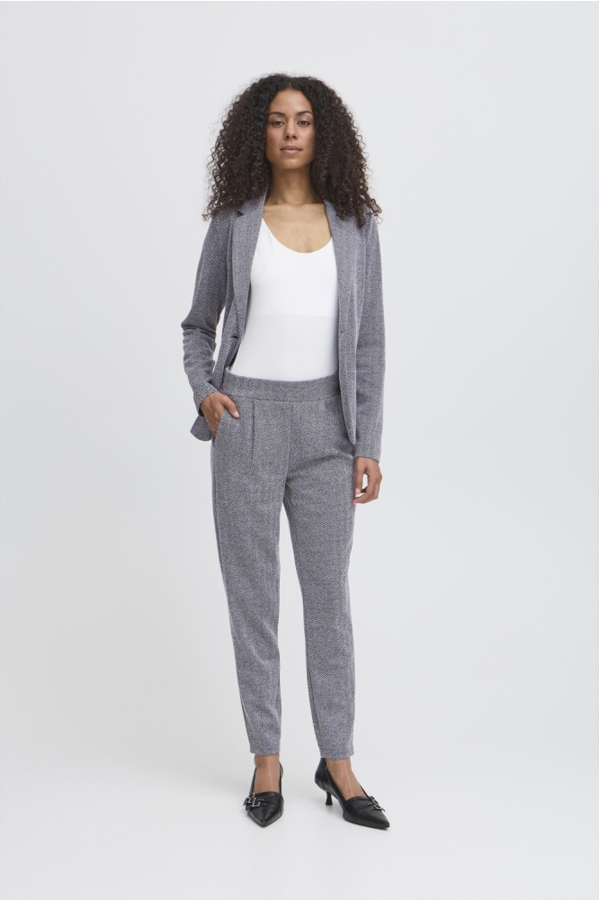 Ichi blauwe dames broek | Model