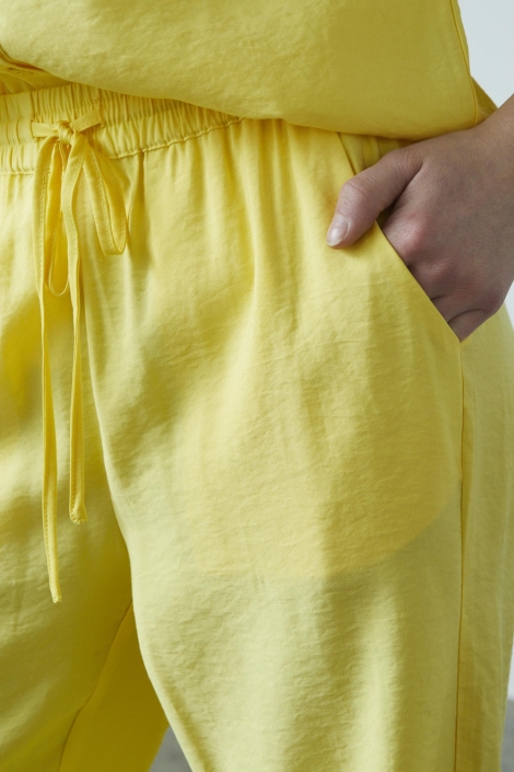 SisterS point gele dames broek | Close up