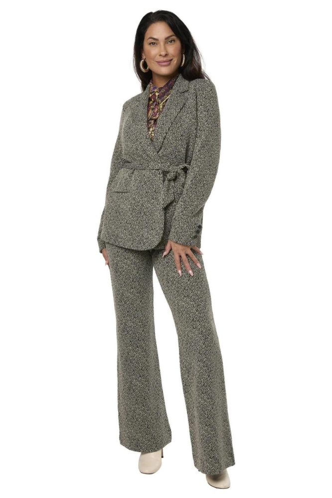 Tessa Koops zwarte dames broek | Model