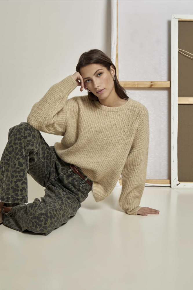 Peppercorn groene dames broek | Sfeerbeeld, In situatie