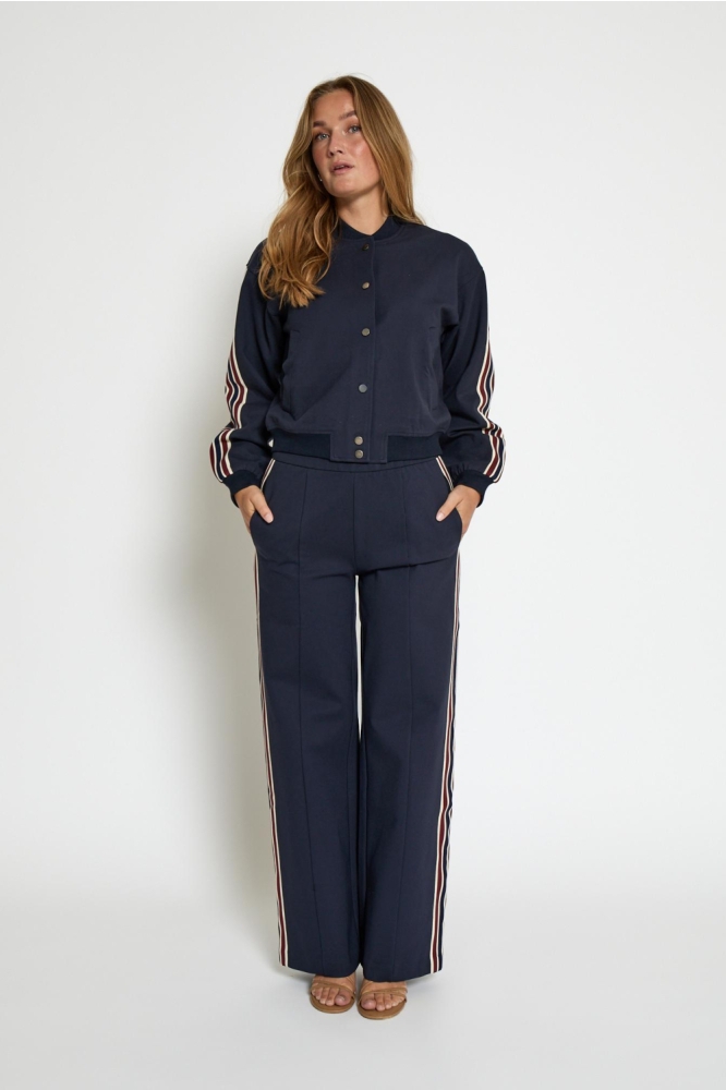Minus blauwe dames broek | Model