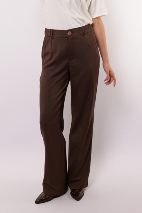 Fluresk bruine dames broek | Model vooraanzicht