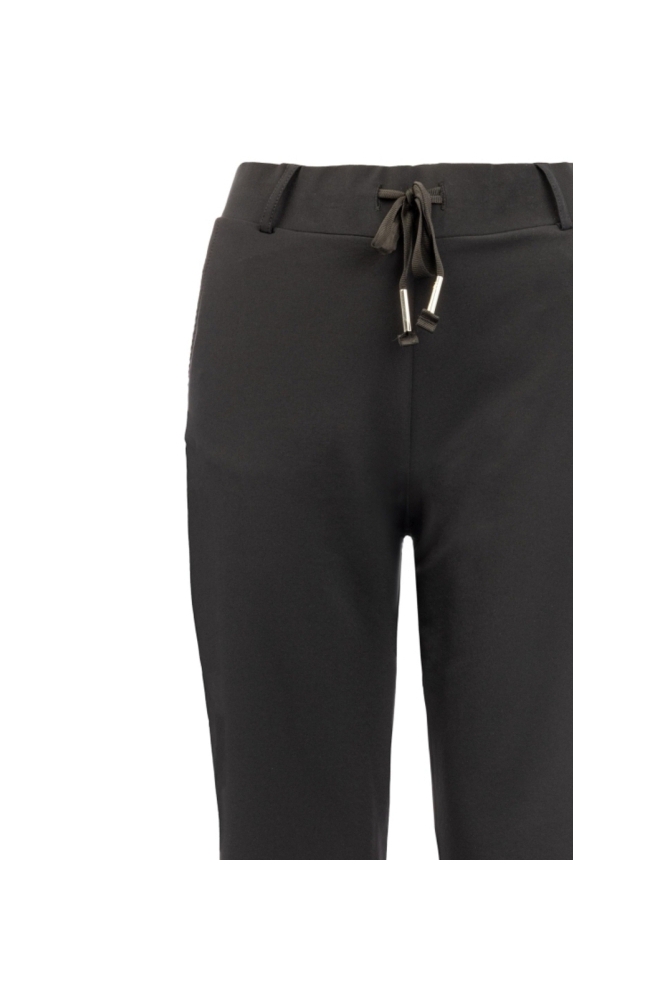 TQ Amsterdam zwarte dames broek | Close up