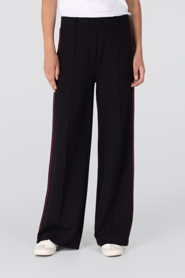 Juffrouw Jansen ALEIDAS WI25 BROEK HV 415 WIDE 000324 BLACK DARK RED