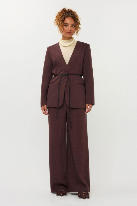 Ydence bruine dames broek | Model