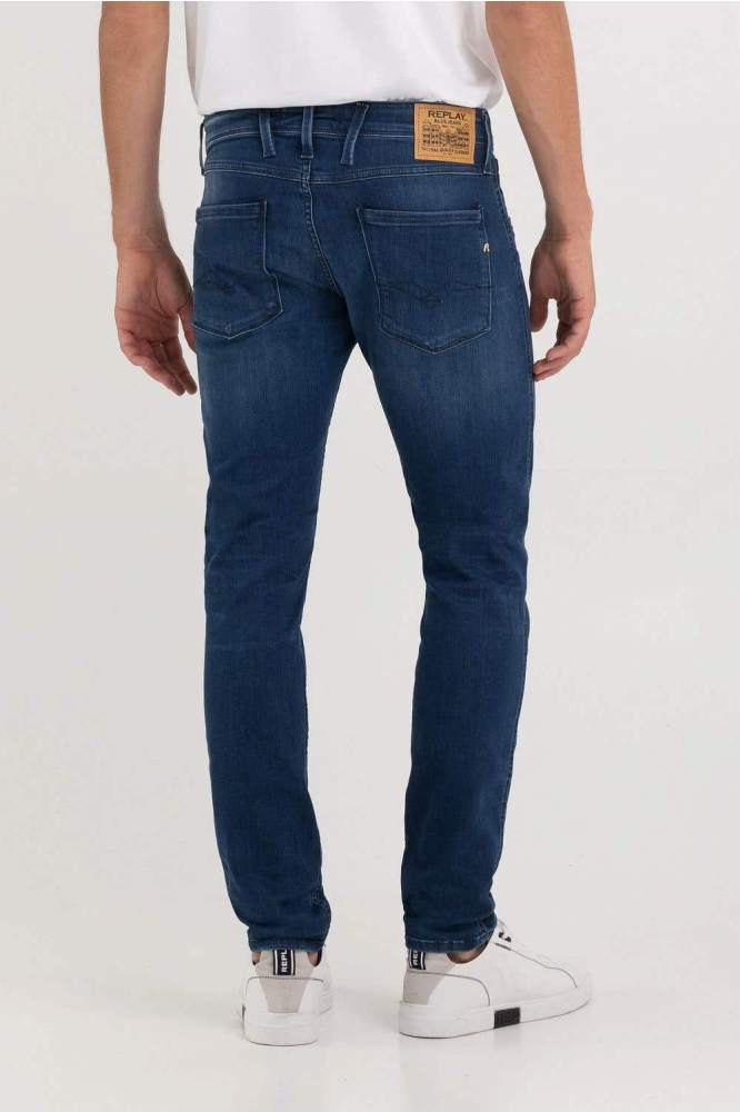 Replay blauwe heren jeans | Model achteraanzicht