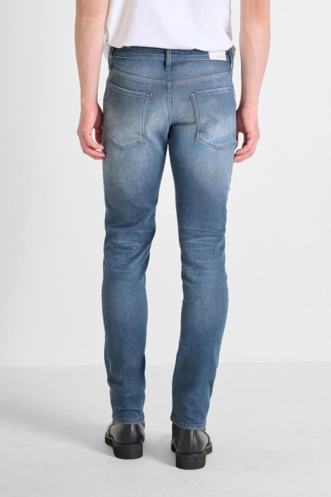Antony Morato blauwe heren jeans | Model achteraanzicht