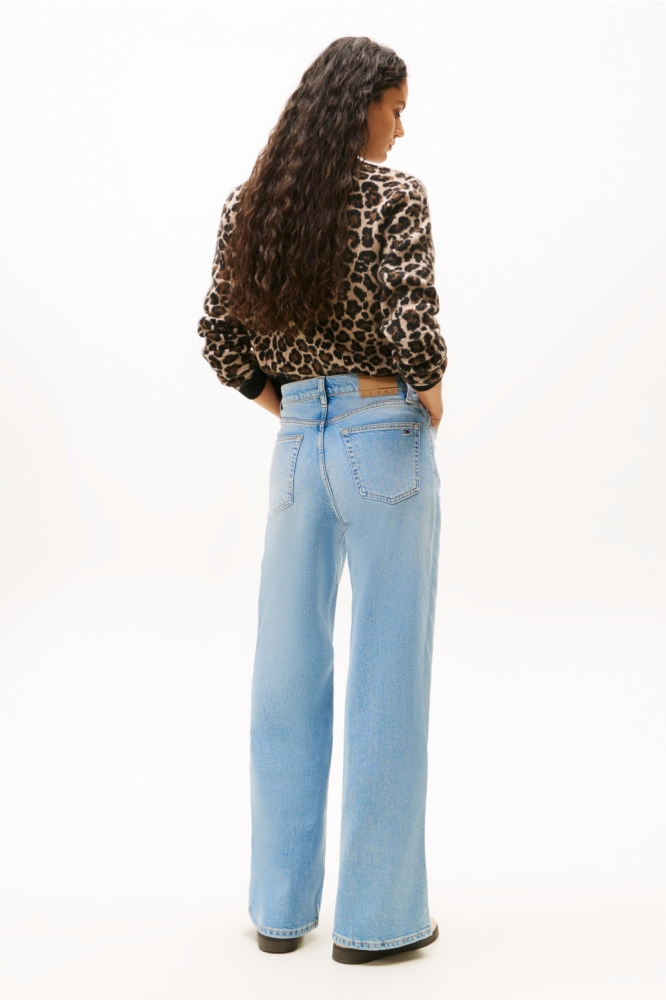 Tommy Jeans blauwe dames jeans | Model