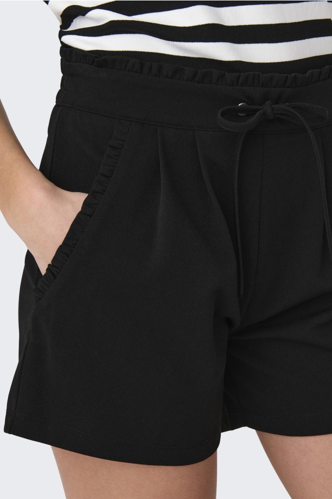 Jacqueline de Yong zwarte dames korte broek | Close up