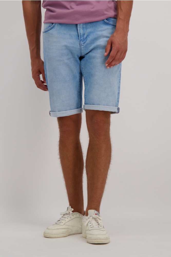 Cars blauwe heren korte broek | Model vooraanzicht